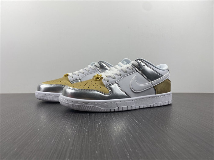 Nike Dunk Low Heirloom DH4403-700