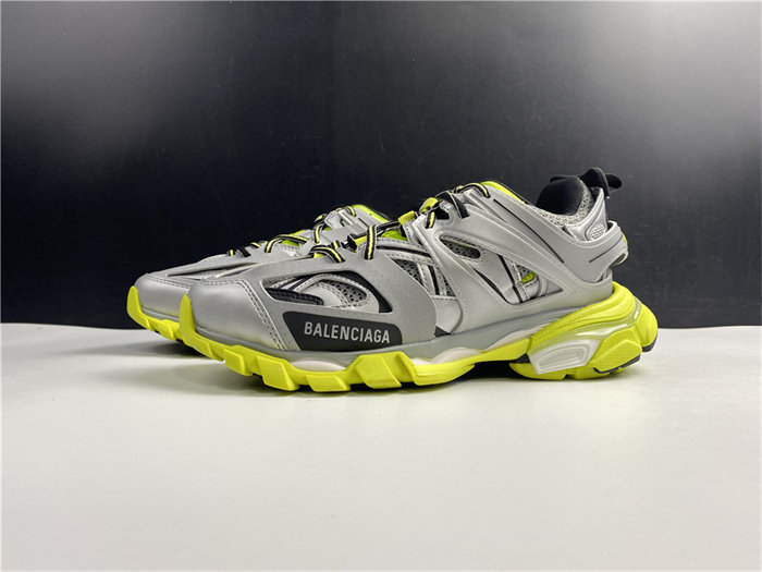 BLCG TRACK TRAINER GREY AND YELLOW 542023 W1GC1 1230