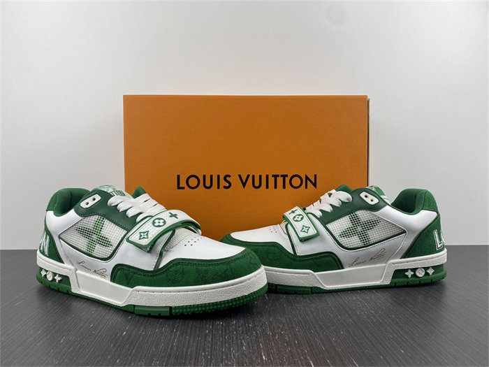 Louis Vuitton Trainer Green 1A98V1