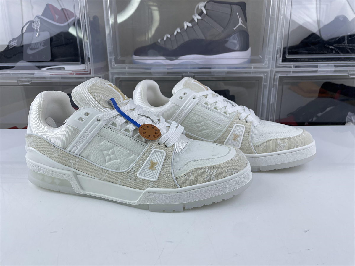 Louis Vuitton LV trainer with jean clothes