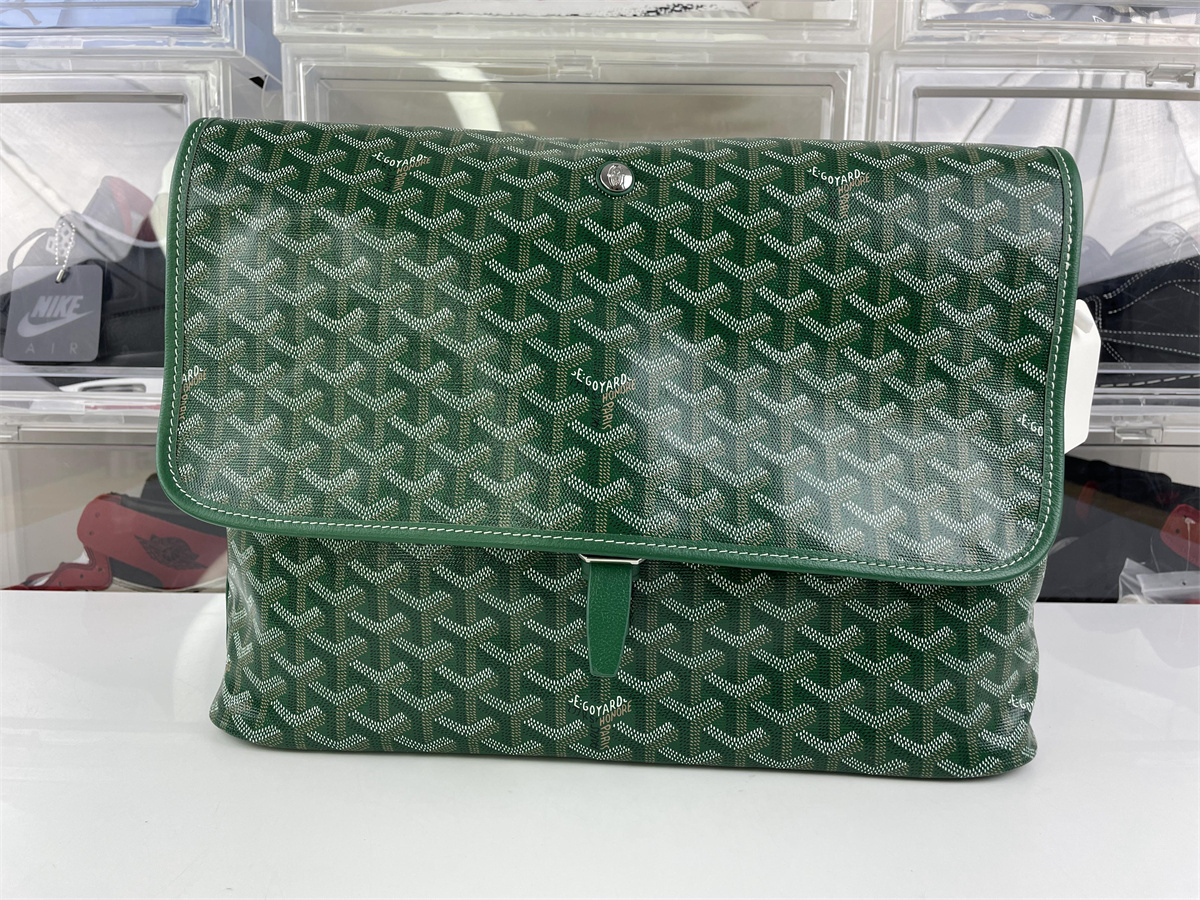 GOYARD Green citadin Postal bag ( 35x 26 x 7.5cm)