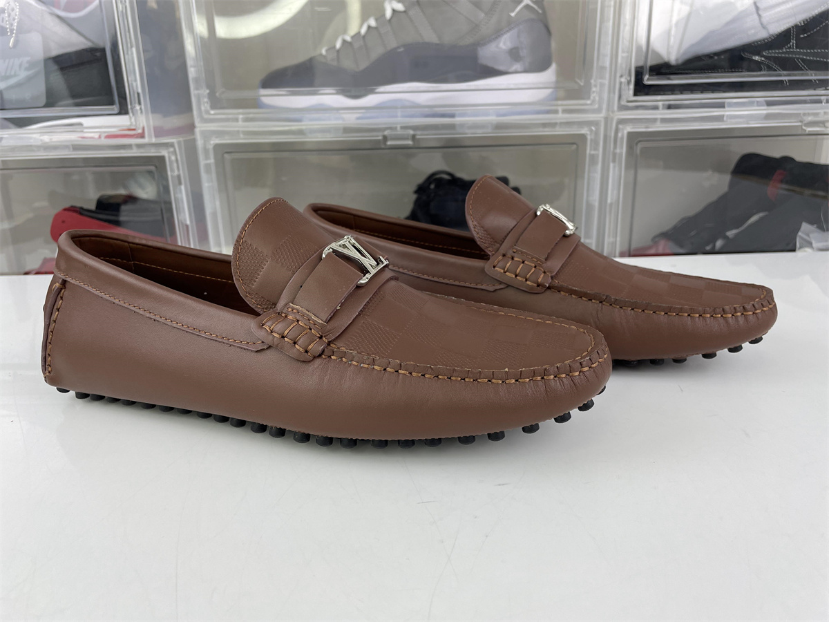 LOUIS Vuitton Brown mens Lazy shoes with square marks