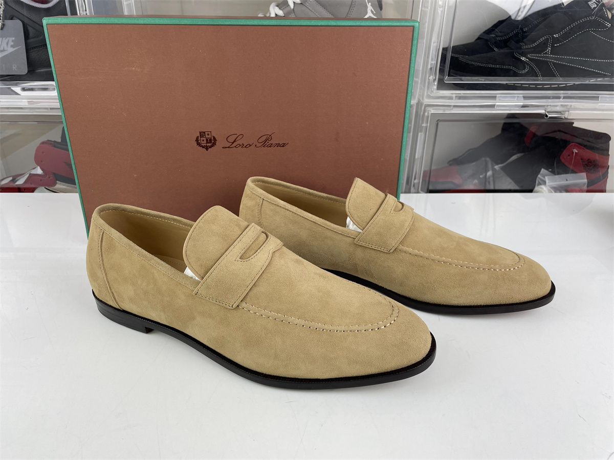 Loro piana summer walk Tan color Suede