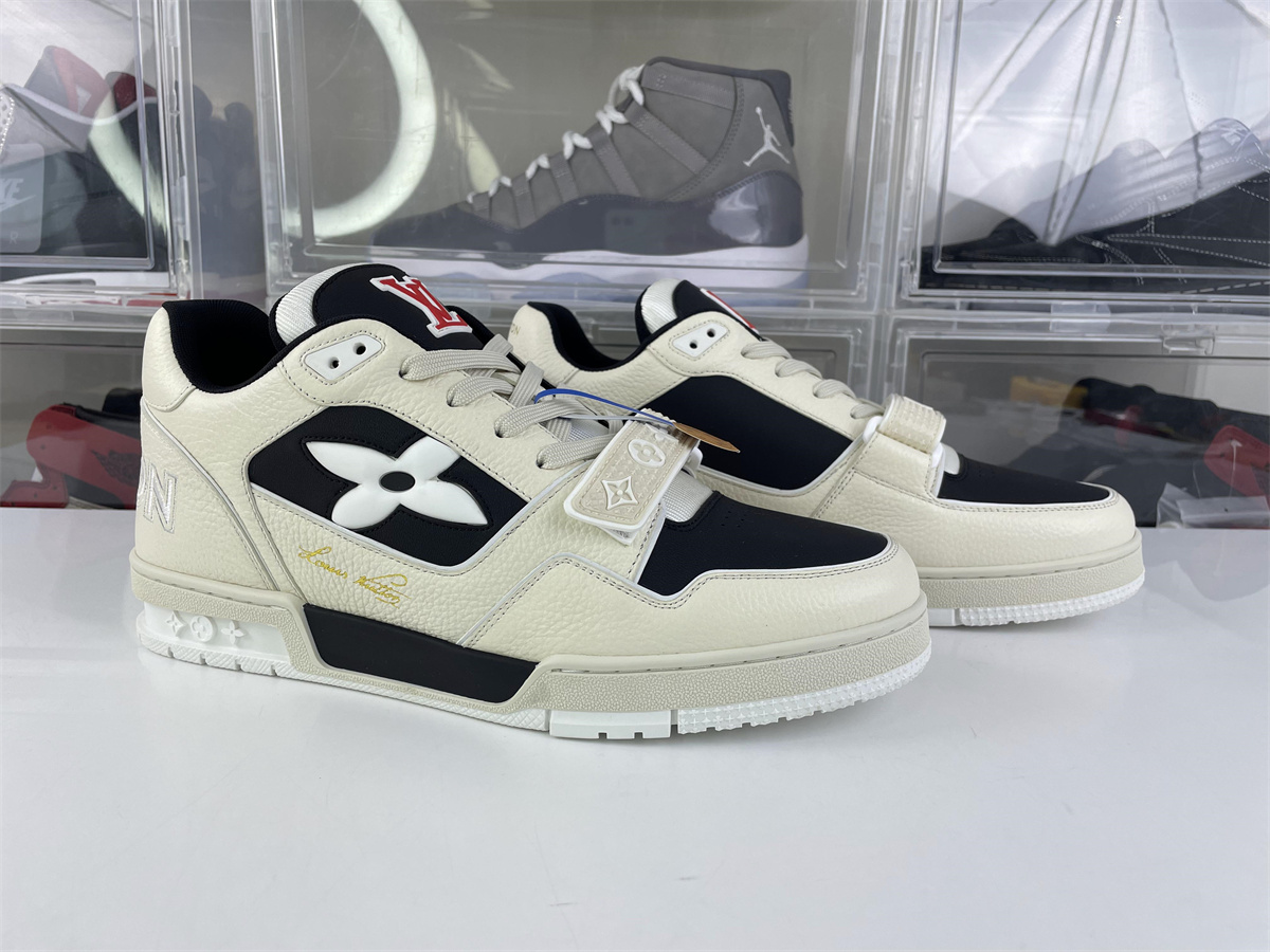 Louis Vuitton Cream white Black Trainer Sneaker Virgil abloh