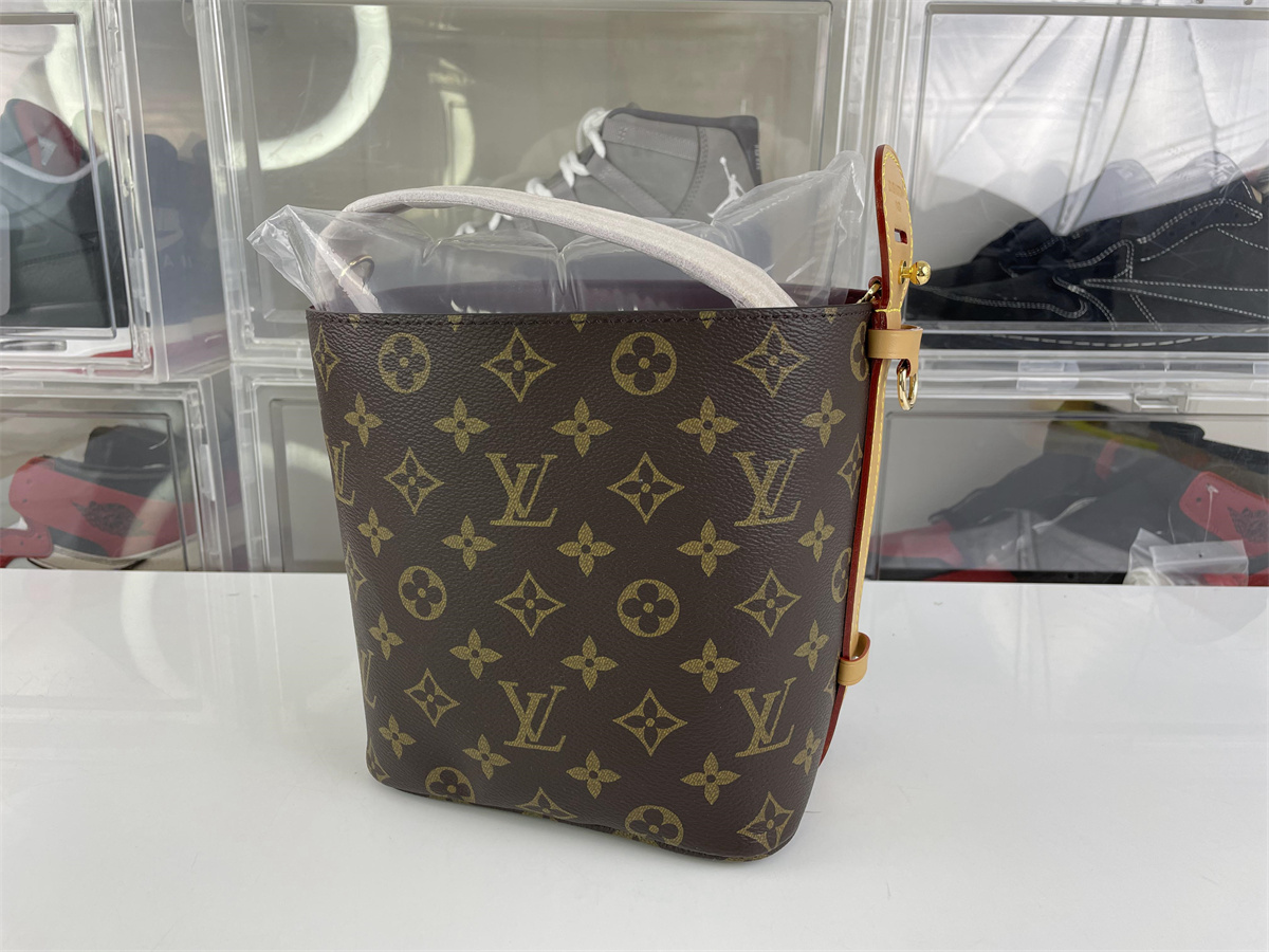 LV All in BB Monogram handling bag (16 x 18 x 12cm)