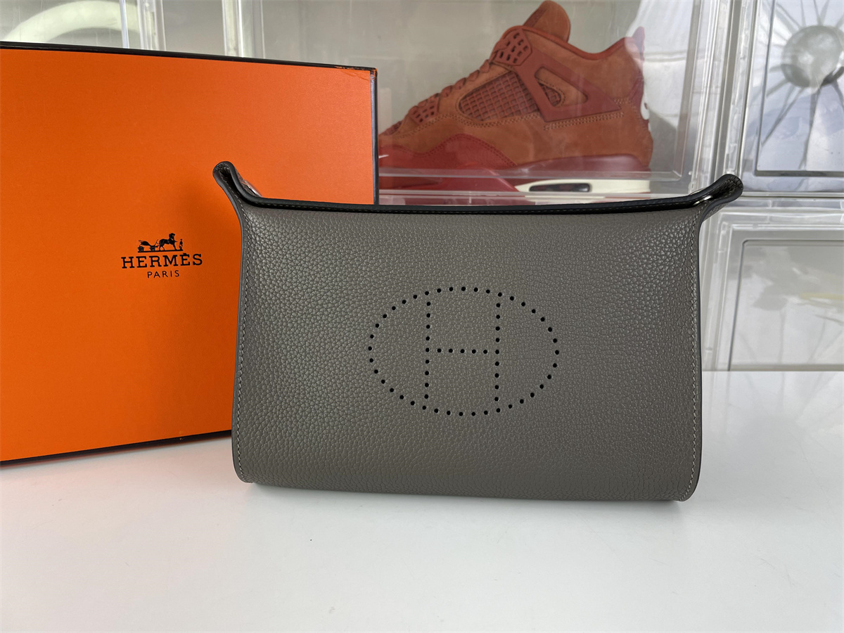 H Brand Videpoches Tan color unisex shoulder bag, (27 x 14 x 4 cm)